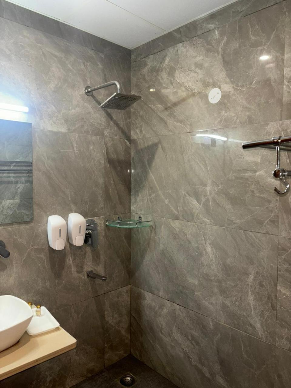 Hotel Golf View Sakura-Golf Course Road Gurgaon Luaran gambar