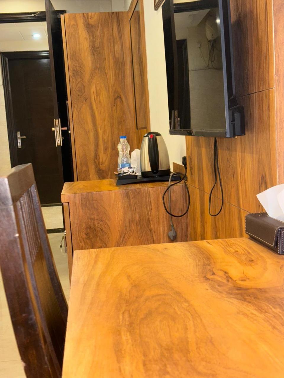 Hotel Golf View Sakura-Golf Course Road Gurgaon Luaran gambar